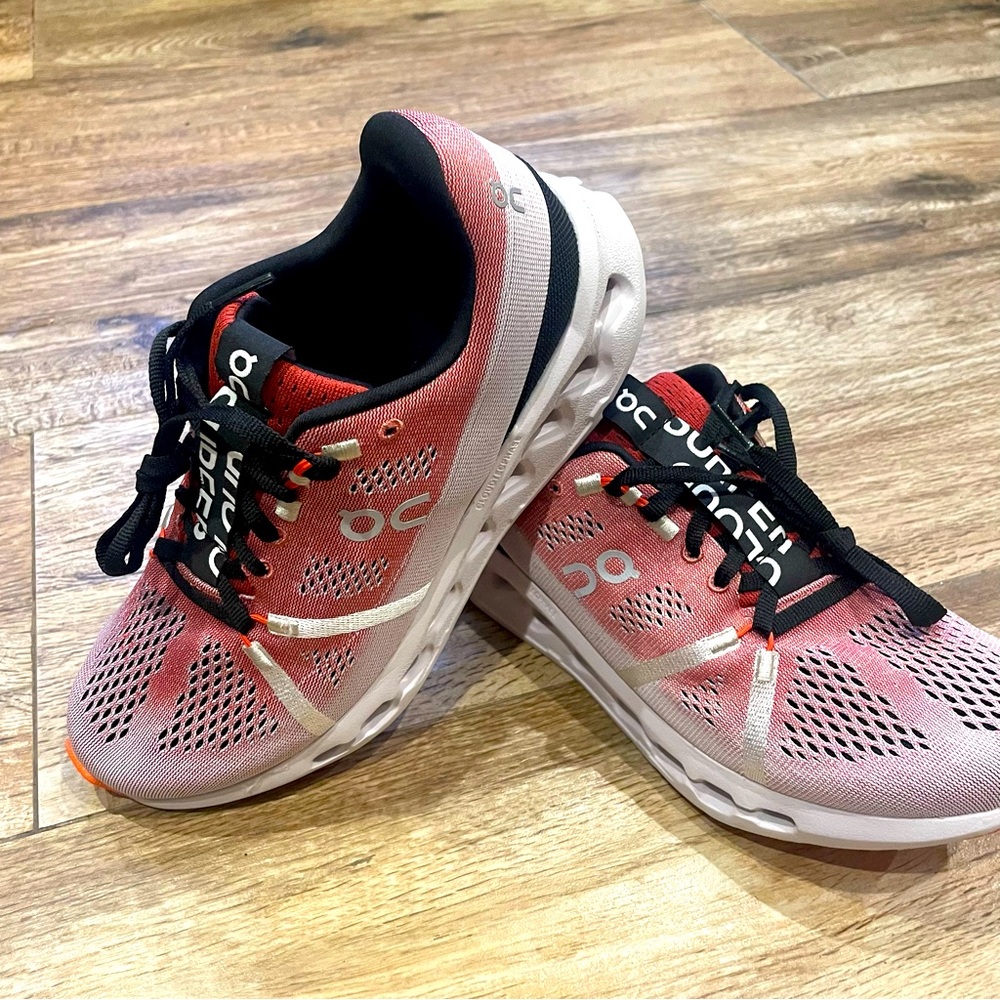 On Cloudsurfer- women’s